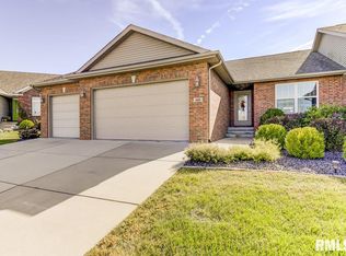 400 Oxley Dr, Springfield, IL 62711