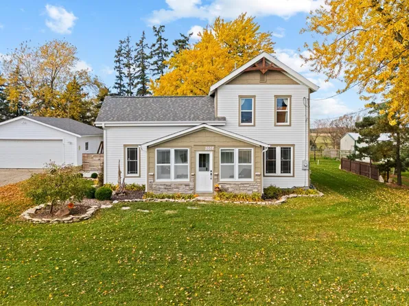 2032 Wabasha Ave, Saint Charles, MN 55972