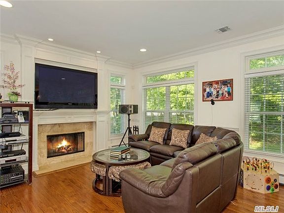 5th image of 103 Park Ave