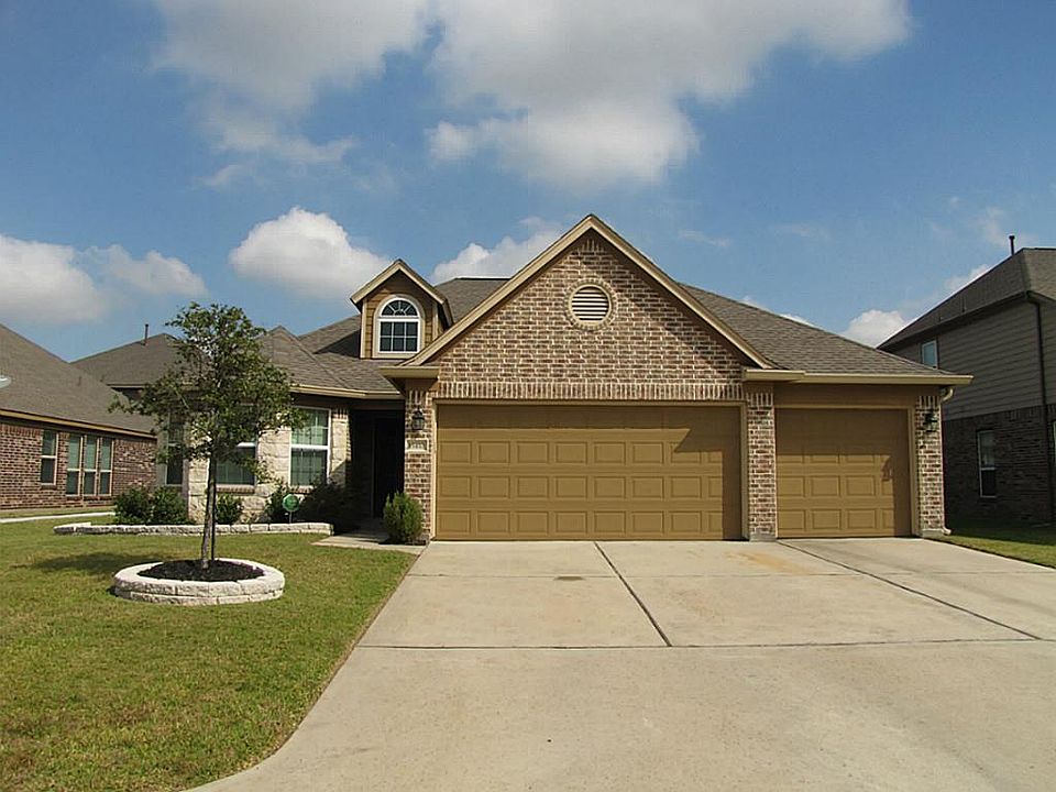 1st image of 15410 Sycamore Leaf Ln