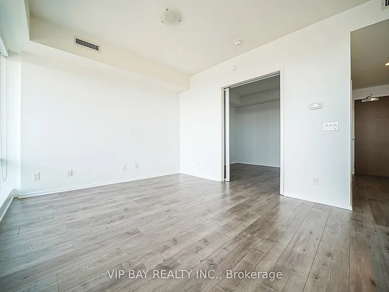 1 Bloor St E #4802 — Photo 5