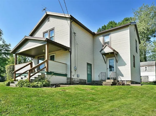 267 Maple Way, Sharon, PA 16146