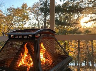 74 E Raintree Rdg, Mound City, KS 66056