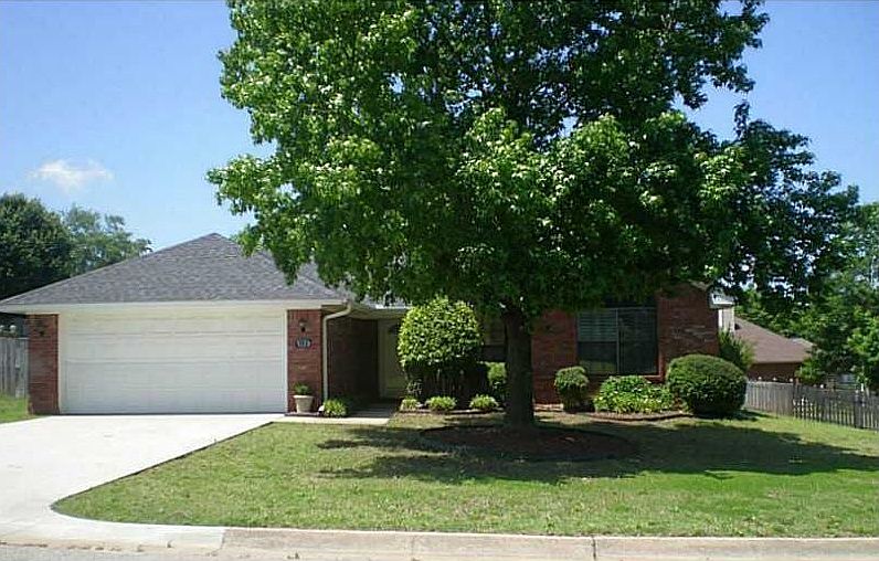 1st image of 1613 Hunter Hill Dr