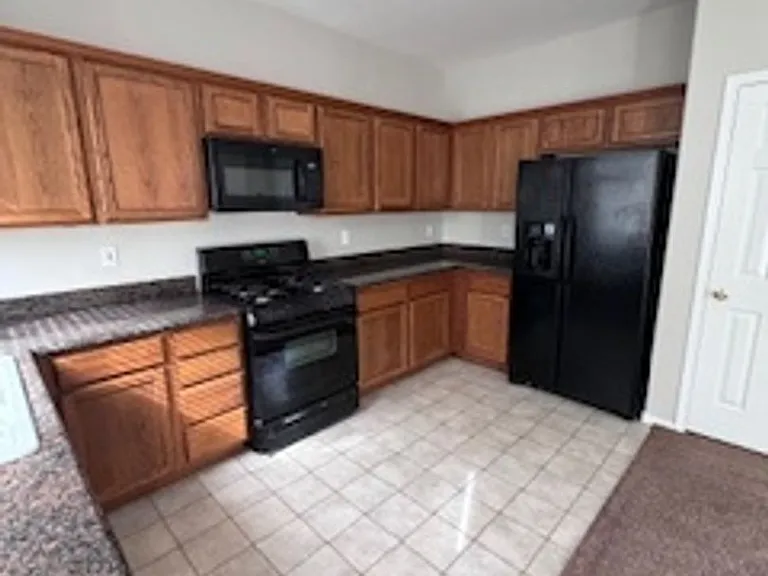10413 Orange Port Ct — Photo 8