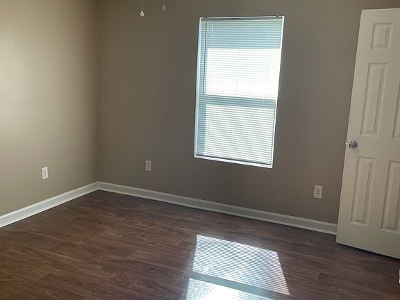 5th image of 114 Havana St #A