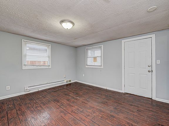 3rd image of 3232 S Emerson Ave APT 3
