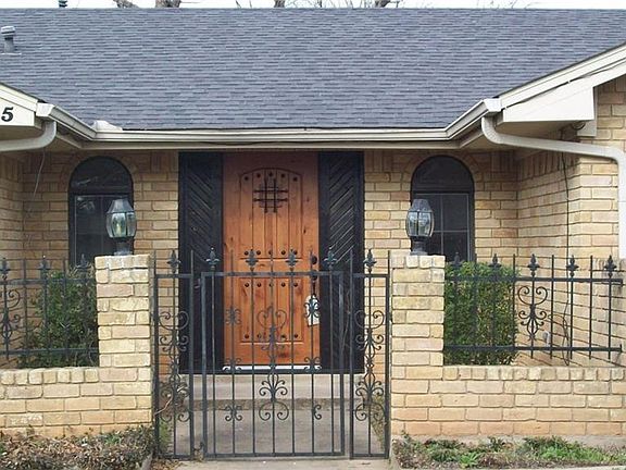 3rd image of 3005 S Murco Dr