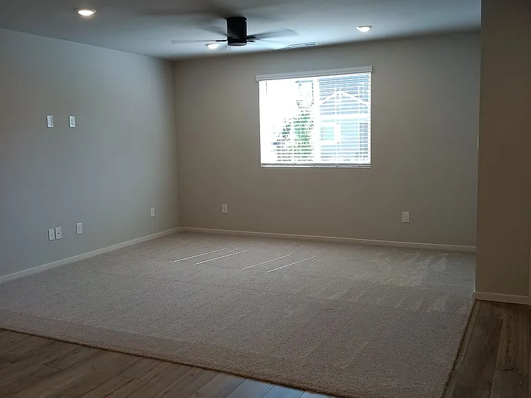 610 Pickering Ln — Photo 3