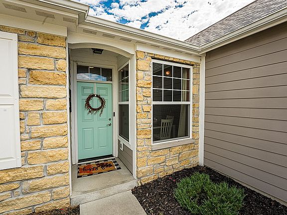 2nd image of 5133 Melville Way