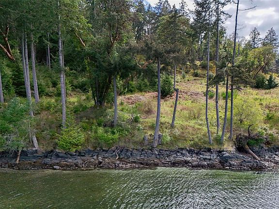 4th image of 122 Narrows West Rd