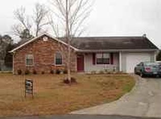 211 Rawls Ct, Jacksonville, NC 28540
