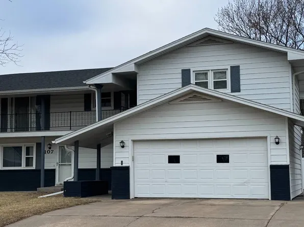 1107 1st Ave, Aurora, NE 68818