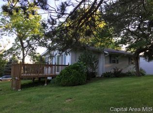 120 Lake Warren Dr, Monmouth, IL 61462