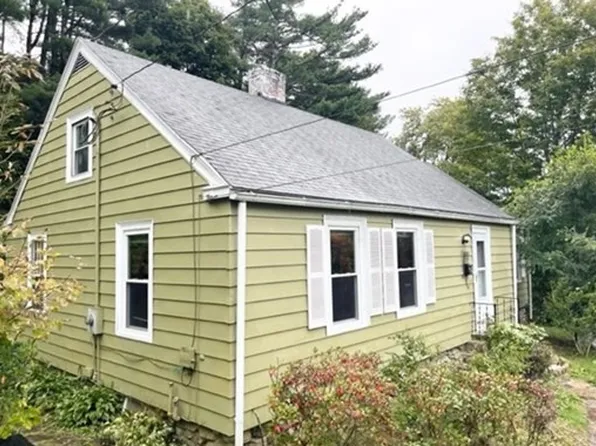 50 Clark St, Southbridge, MA 01550