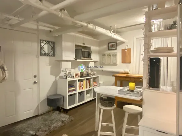 90 Charles St #1, Boston, MA 02114