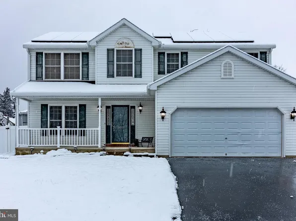 191 Twin Creeks Dr, Jonestown, PA 17038