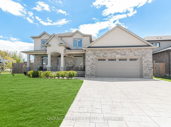 9232 Shoveller Dr, Niagara Falls, ON L2H 0M3