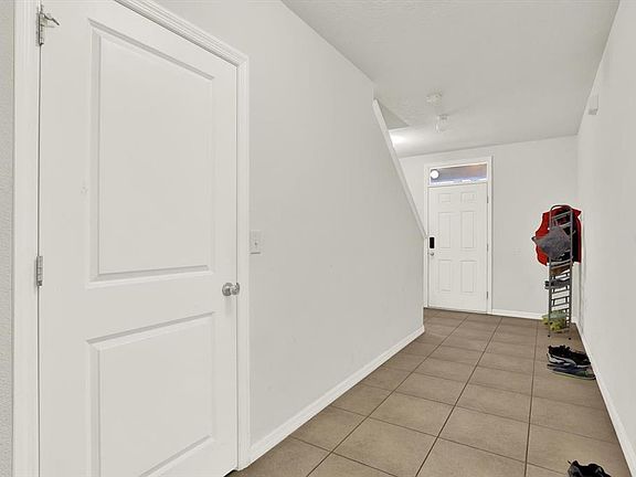 4th image of 10219 HAWK STORM AVENUE