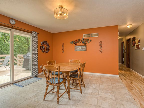 5th image of 1510 Scrabble Creek Dr