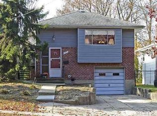 1386 Port Washington Blvd, Port Washington, NY 11050