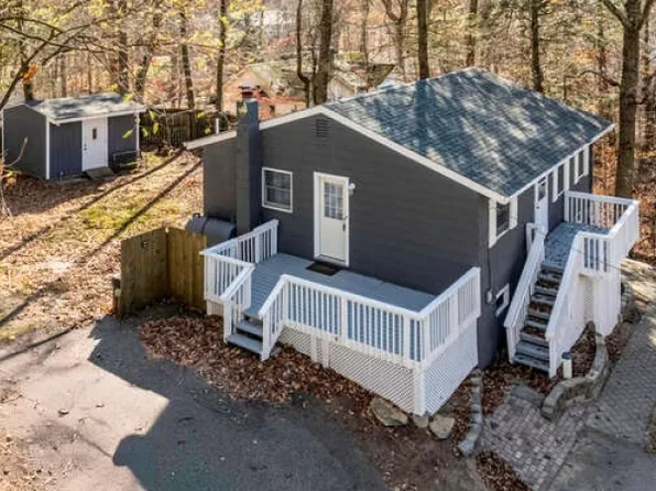 4 Papscoe Rd, West Milford Twp., NJ 07421