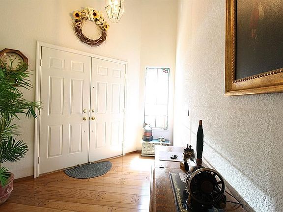 2nd image of 2790 Canal Ct
