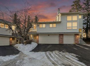 15 NE Millrise Ln SW, Calgary, AB T2Y2C2