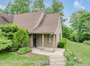 1674 Royal Oak Ct, Charlottesville, VA