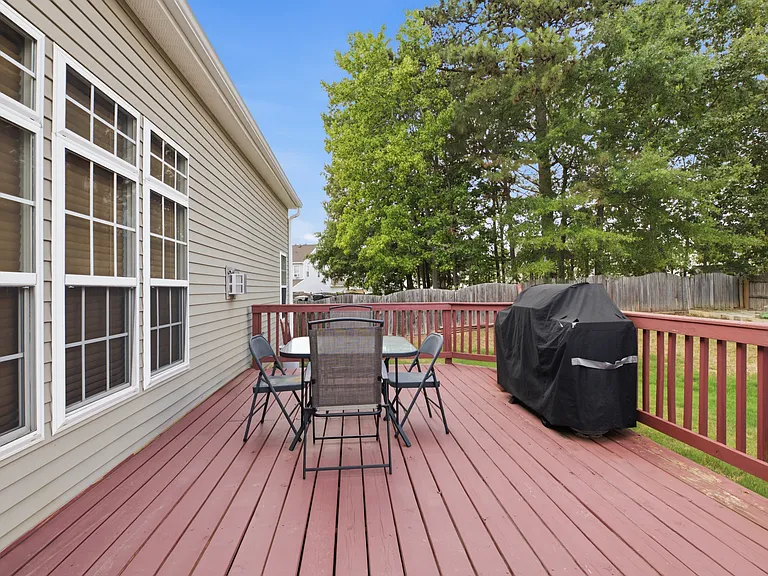 406 Treybrooke Dr — Photo 9