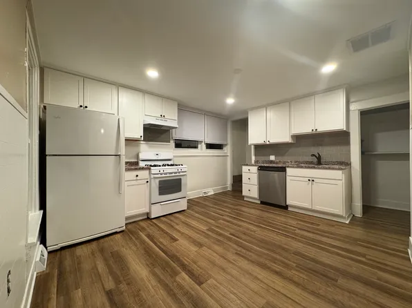 1403 Hamilton St SW, Cedar Rapids, IA 52404