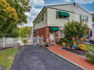 2 Virginia Cir, Ridley Park, PA 19078