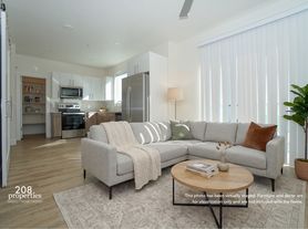 4633 N Iota Ln