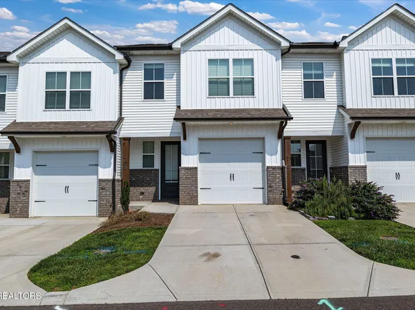 205 Harper Village Way, Lenoir City, TN 37771