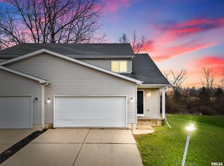 1618 W Geneva Rd, Peoria, IL 61615