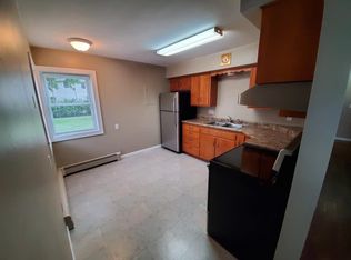 108 S 6th St APT 7, Warren, MN 56762