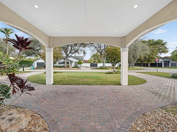 3rd image of 12200 SW 100th St