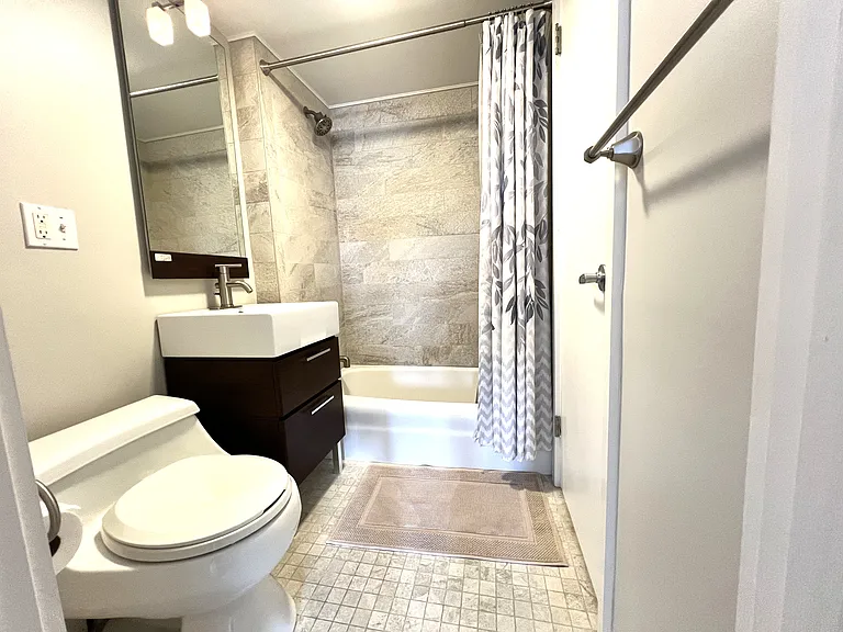 345 Harvard St #4E — Photo 13