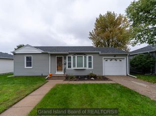 110 E 18th St, Grand Island, NE 68801