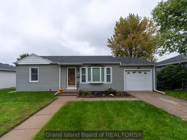 110 E 18th St, Grand Island, NE 68801