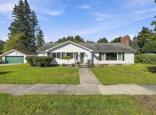 909 Brooks St, Roscommon, MI 48653