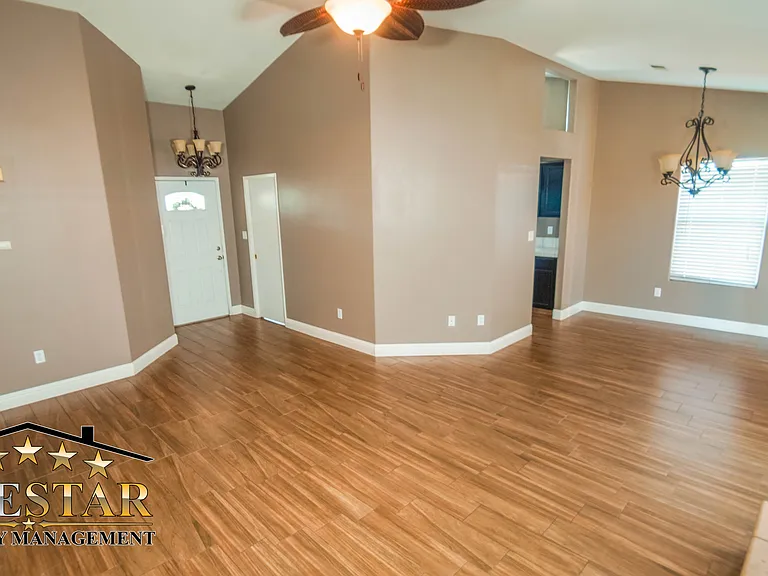 4334 Bareback Ln — Photo 7