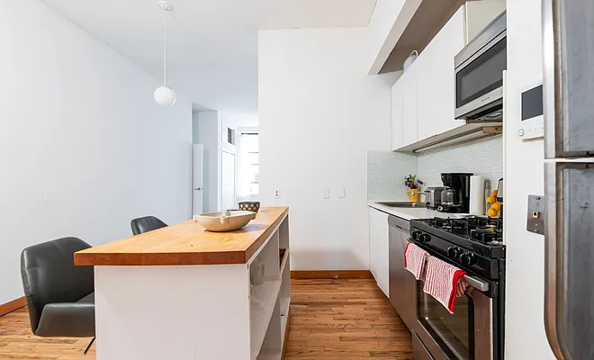 Rented by Highline Residential | media 54