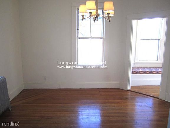 106 Mason Ter. #2 Brookline - Coolidge Corner Unit Photo 3