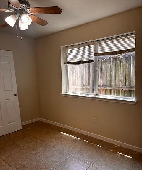 12413 Wellington Park Dr — Photo 12