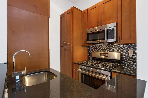 Rented by Bold Marketing | media 7