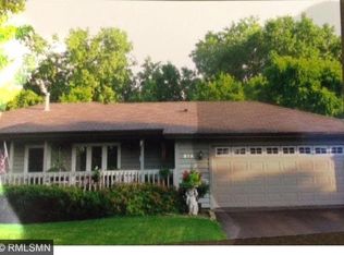 978 Brooks Ct, Saint Paul, MN 55109