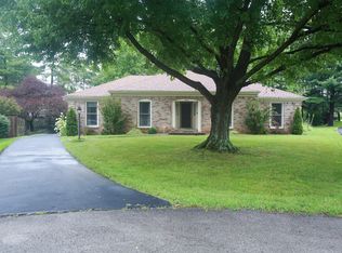4313 Green Pine Ct, Louisville, KY 40220