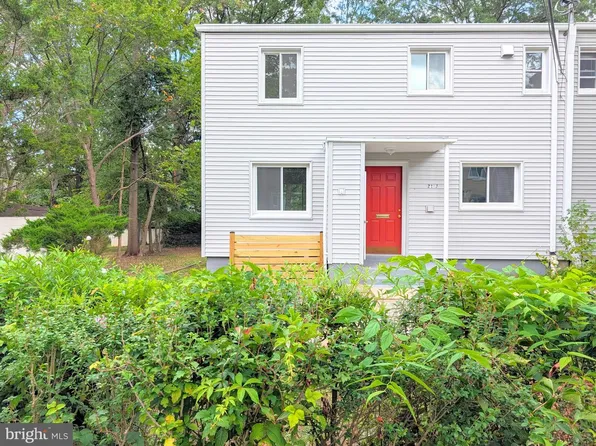 21 Ridge Rd, Greenbelt, MD 20770