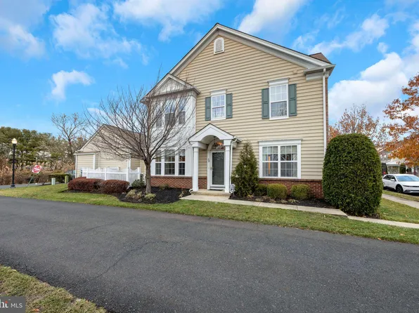 38 Milford Cir, Voorhees, NJ 08043